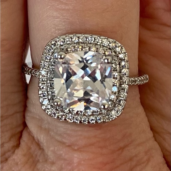 Engagement ring, faux diamond, approximately 5 carats size 8 - Picture 4 of 6